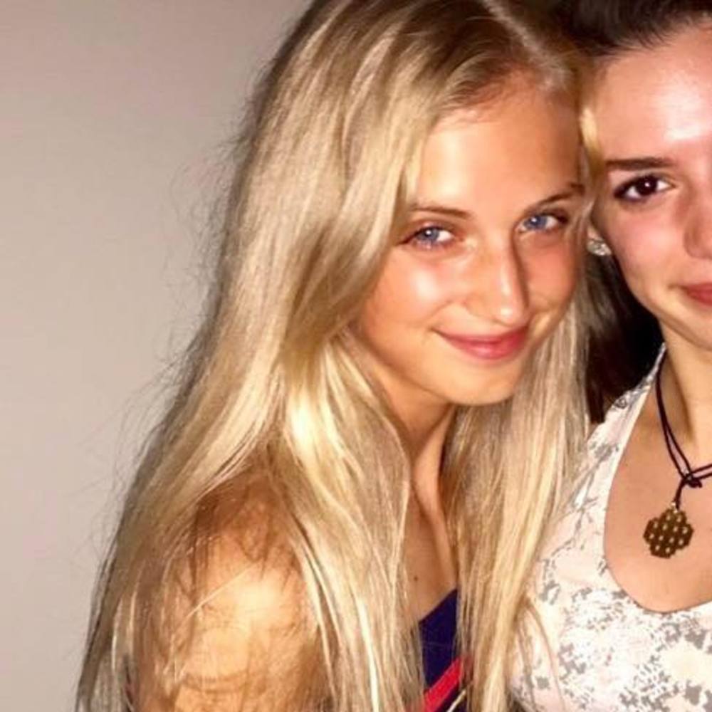 Meet your Posher, Julia